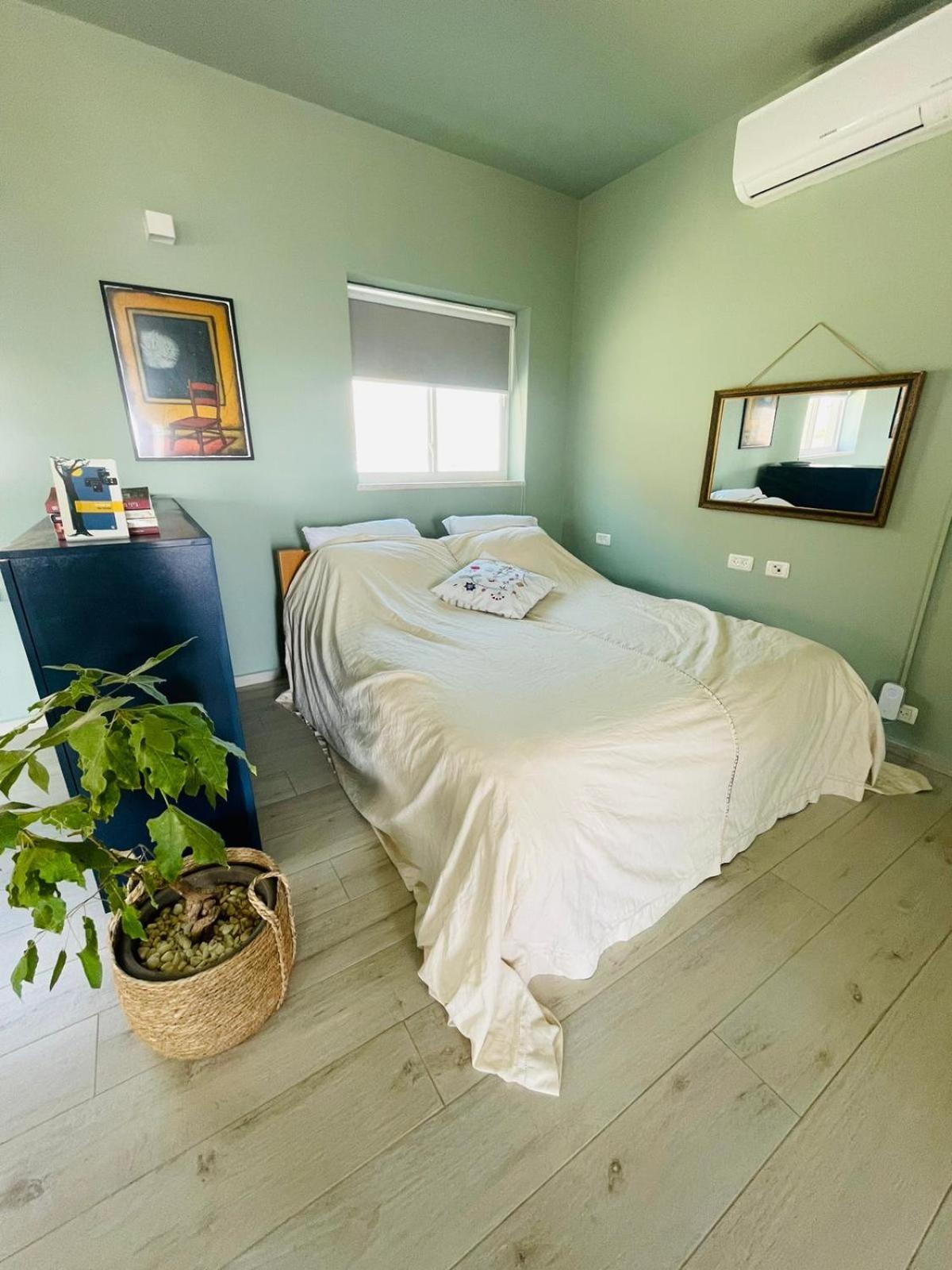 בין הר ובין ים Apartman Avnat Kültér fotó